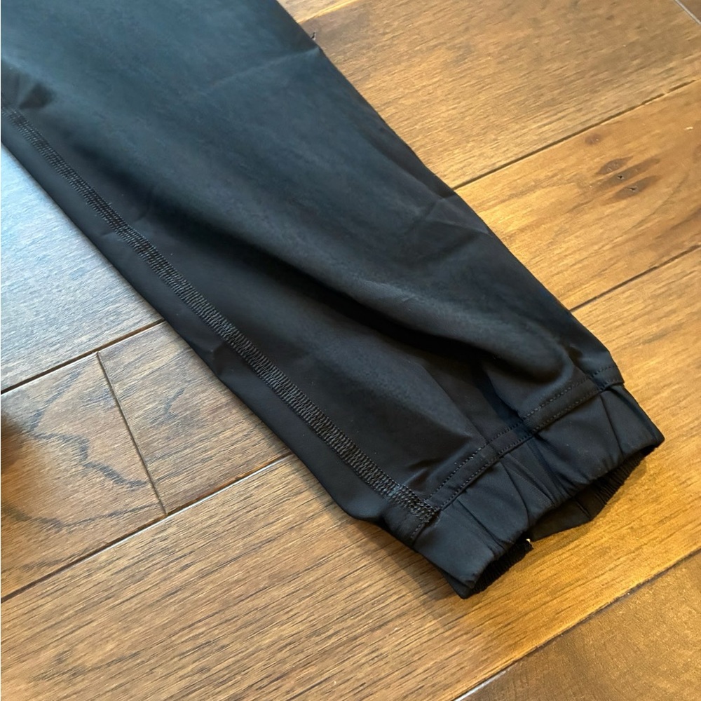Lululemon Joggers in Black, Woman’s Size 2 - Picture 4 of 8